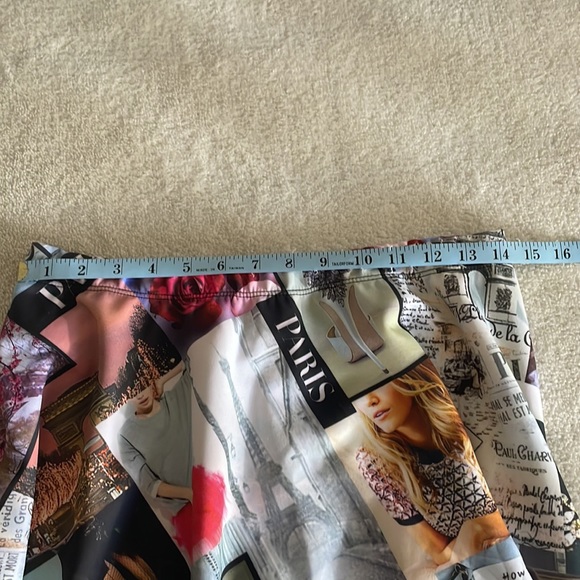 Newspaper Print Style neoprene Circle Skirt - Picture 5 of 5
